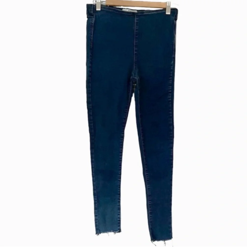 FREE PEOPLE‎ Easy Goes It Pull On Skinny Raw Hem Denim Jeggings